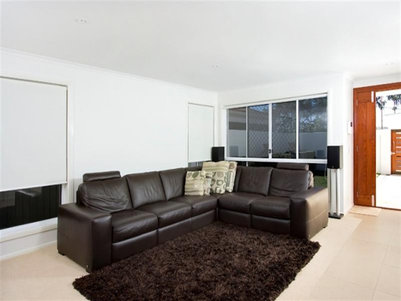 8 McIntyre Street, Hendra QLD 4011