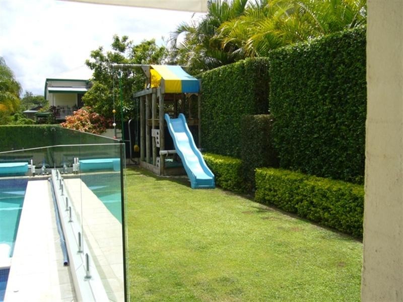 8 McIntyre Street, Hendra QLD 4011