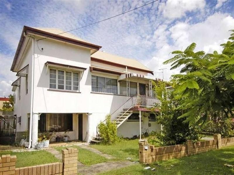 26 Winchester Street, Hamilton QLD 4007