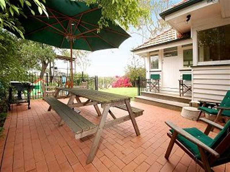 68 Eighth Avenue, Kedron QLD 4031