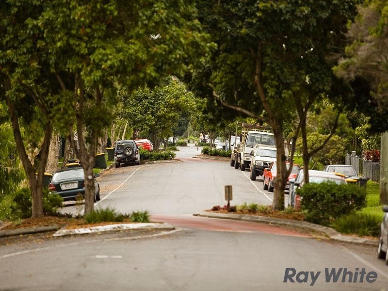 27 Bowen Street, Windsor QLD 4030