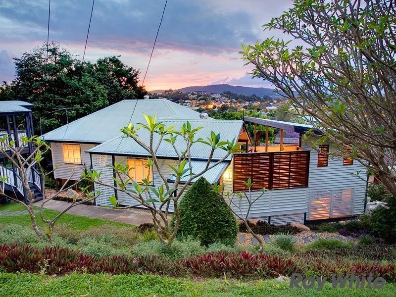 8 Hall Street, Alderley QLD 4051