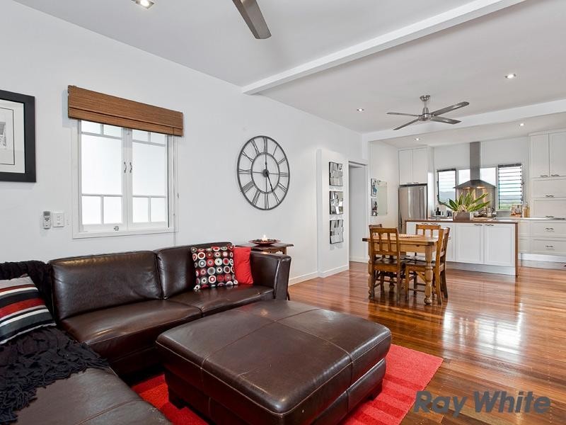 8 Hall Street, Alderley QLD 4051