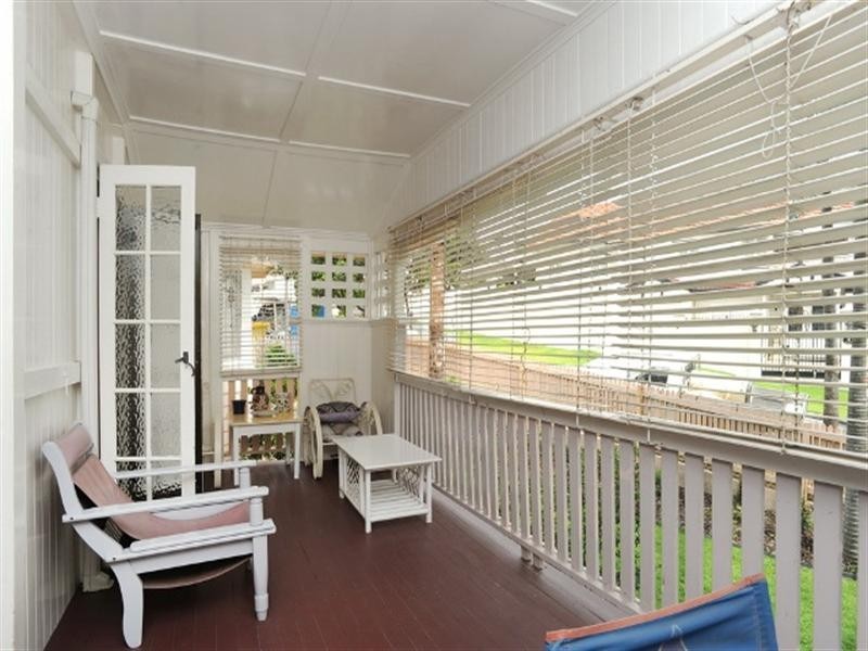 17 Czar Street, Hamilton QLD 4007