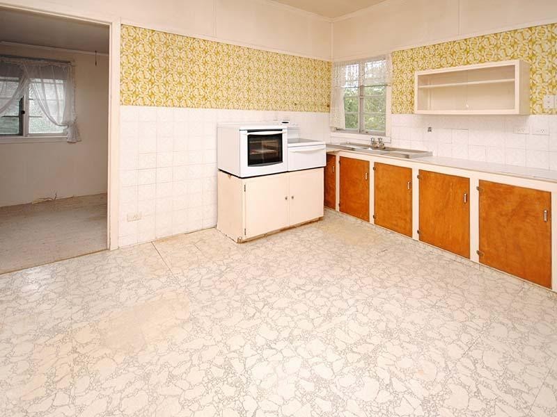 195 Edinburgh Castle Road, Wavell Heights QLD 4012