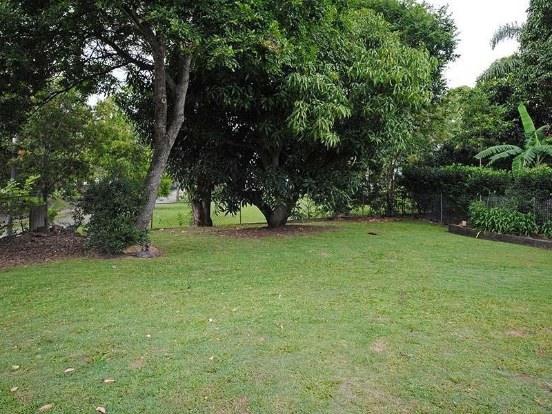 195 Edinburgh Castle Road, Wavell Heights QLD 4012