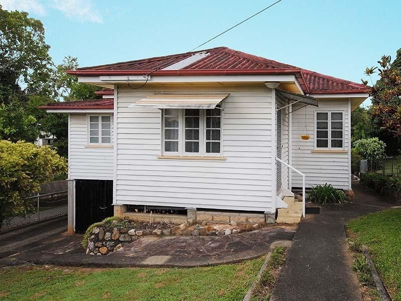 195 Edinburgh Castle Road, Wavell Heights QLD 4012