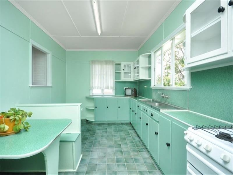 8 Laura Street, Tarragindi QLD 4121