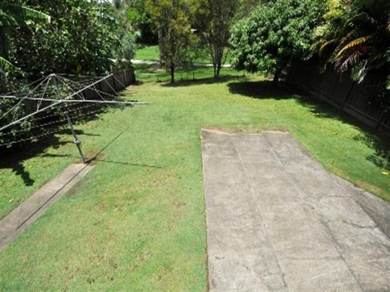 8 Laura Street, Tarragindi QLD 4121