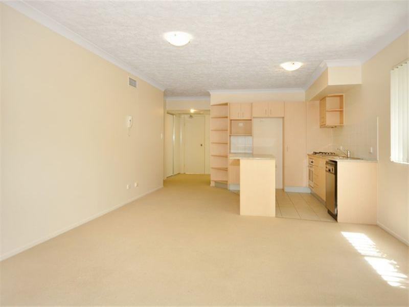 1/7 Dobson Street, Ascot QLD 4007