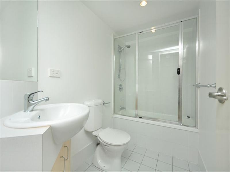 1/7 Dobson Street, Ascot QLD 4007