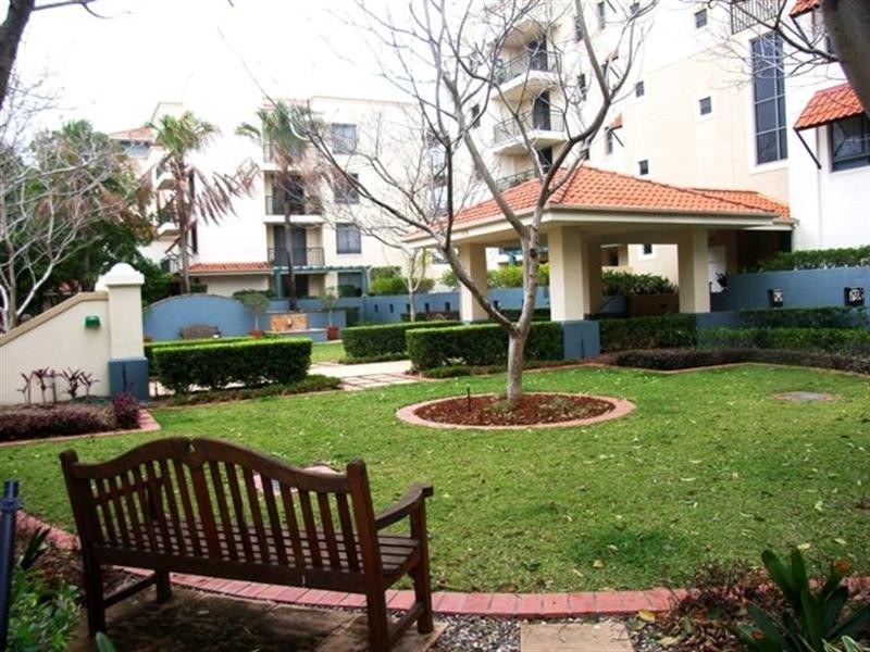 208/57 Newstead Terrace, Newstead QLD 4006