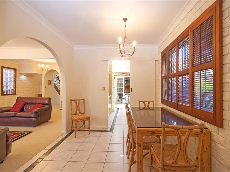39 Sparkes Avenue, Hamilton QLD 4007