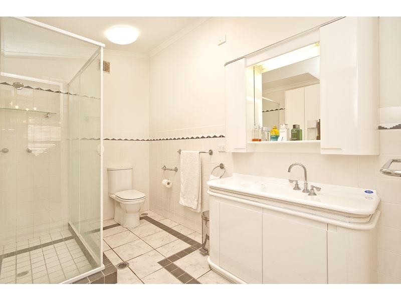 39 Sparkes Avenue, Hamilton QLD 4007