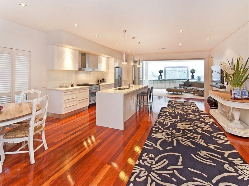 21 Lynell Street, Hamilton QLD 4007