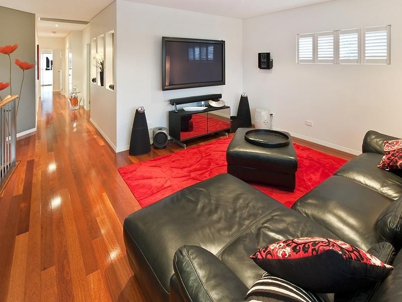 21 Lynell Street, Hamilton QLD 4007