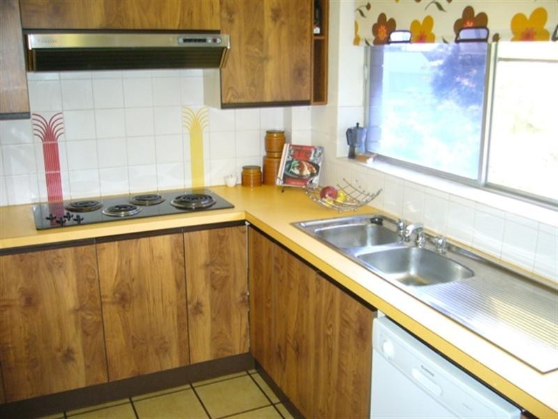 2/16 Wellington Street, Clayfield QLD 4011