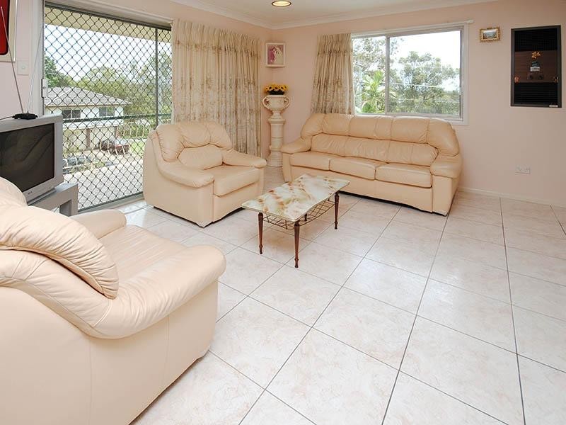 3 Alstonia Street, Arana Hills QLD 4054