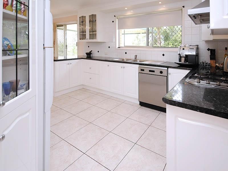 3 Alstonia Street, Arana Hills QLD 4054