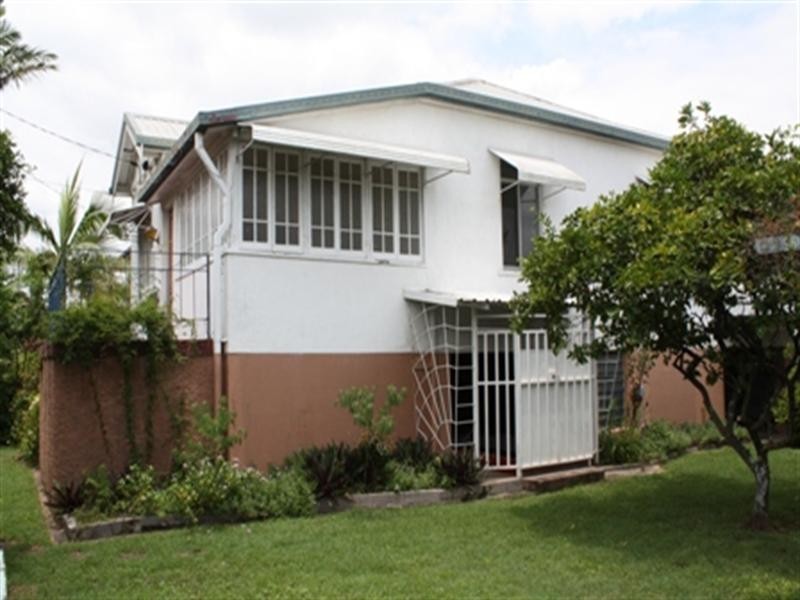 36 Winchester Street, Hamilton QLD 4007