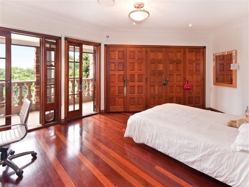 11 Quarry Street, Hamilton QLD 4007