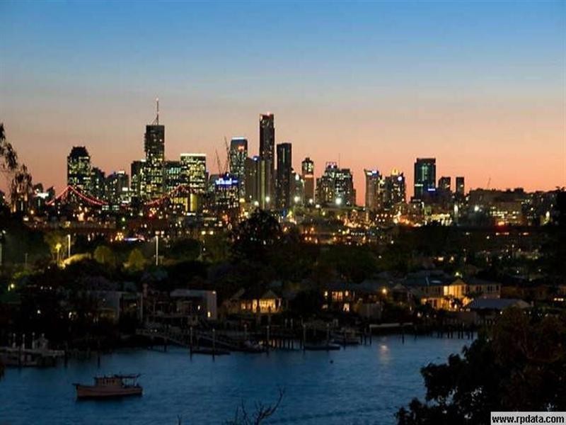 11 Quarry Street, Hamilton QLD 4007