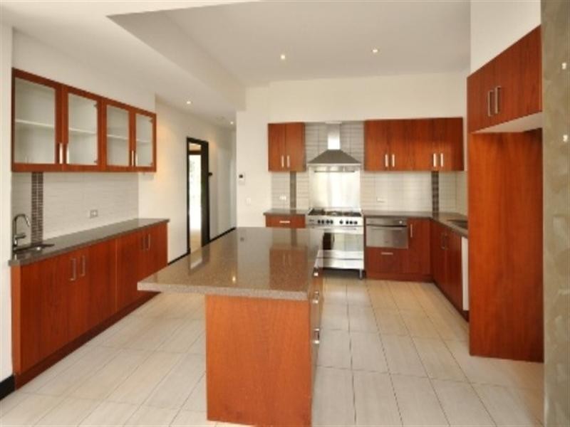 74 Kitchener Road, Hamilton QLD 4007