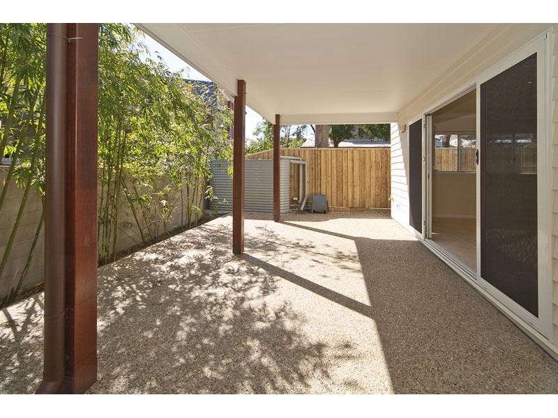 68A Winchester Street, Hamilton QLD 4007