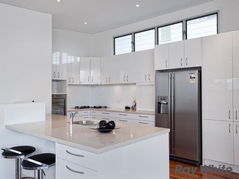 46 Tenth Avenue, Windsor QLD 4030