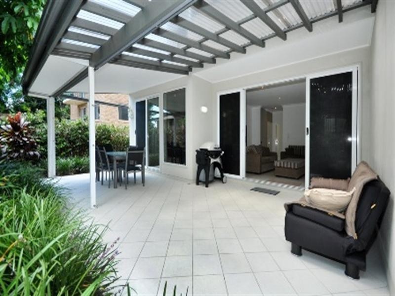 2/23 Rode Road, Wavell Heights QLD 4012