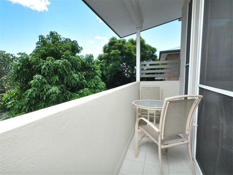 2/23 Rode Road, Wavell Heights QLD 4012