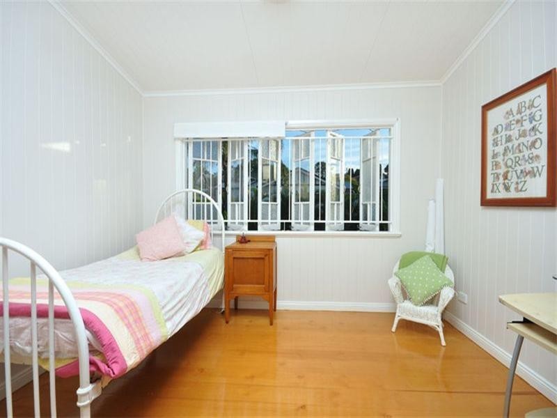 1 Mayfield Street, Ascot QLD 4007