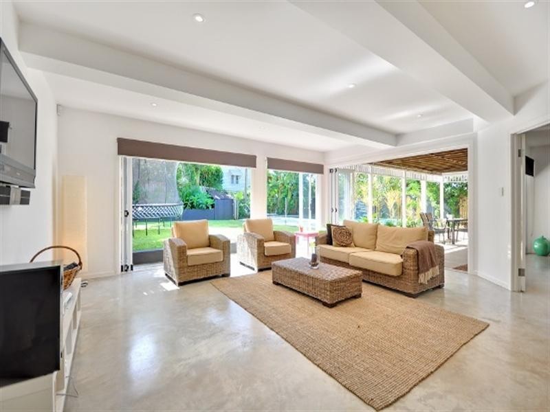 124 Alexandra Road, Clayfield QLD 4011