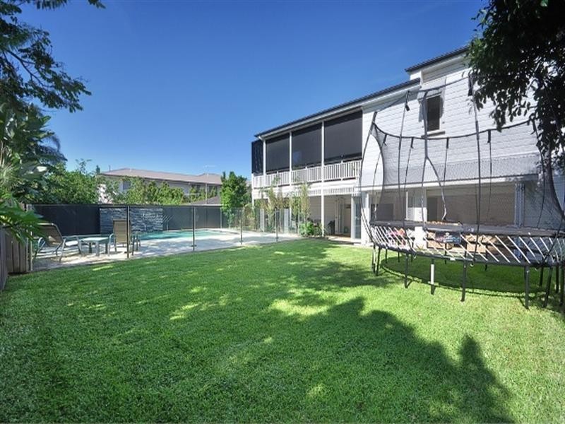 124 Alexandra Road, Clayfield QLD 4011