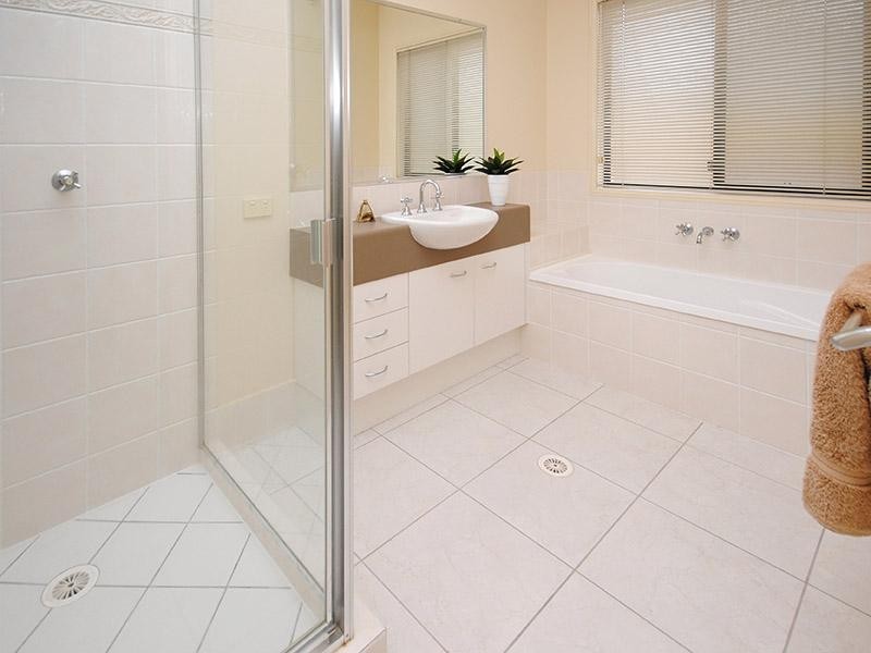 36 Affleck Avenue, Petrie QLD 4502