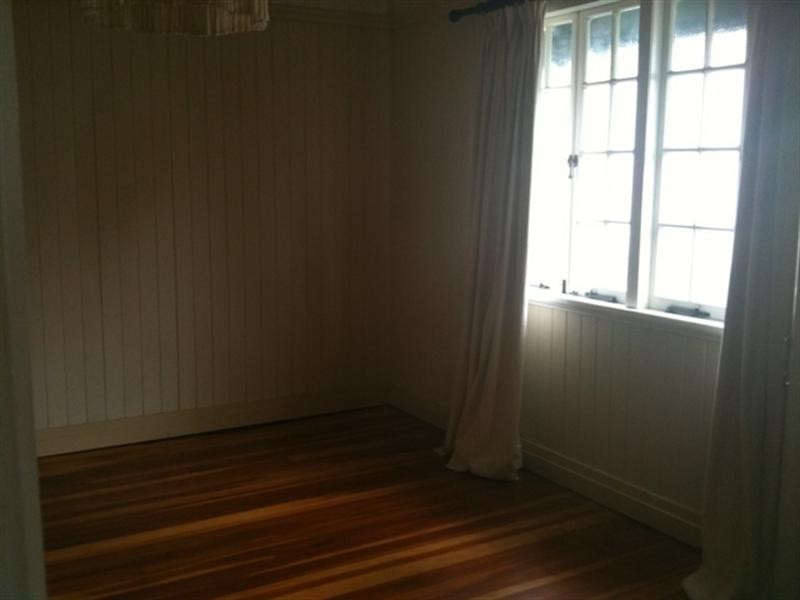 48 Racecourse Road, Hamilton QLD 4007