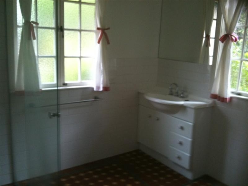 48 Racecourse Road, Hamilton QLD 4007