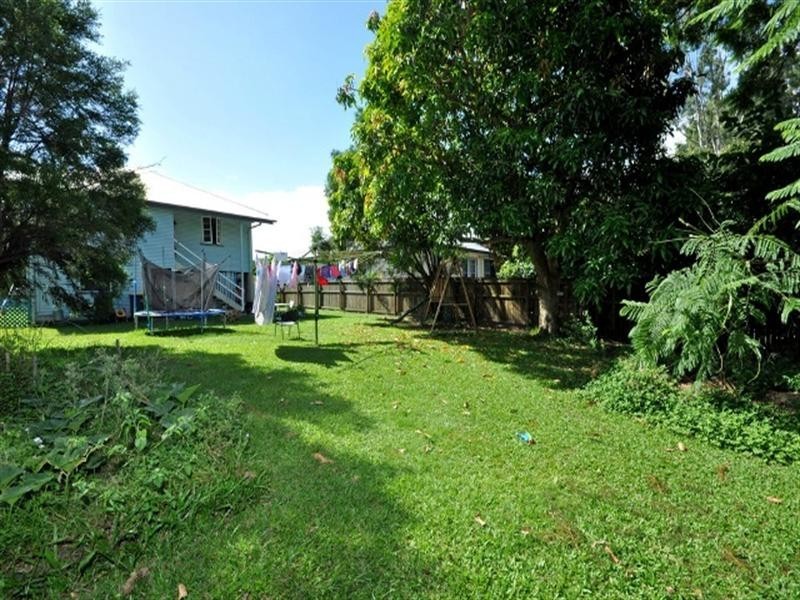 11 Mann Avenue, Northgate QLD 4013