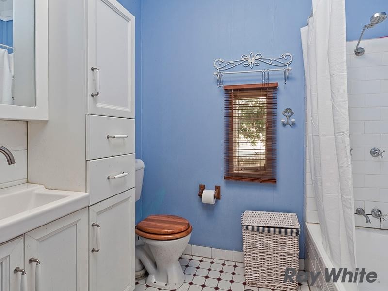 35 Nicholas Street, Windsor QLD 4030