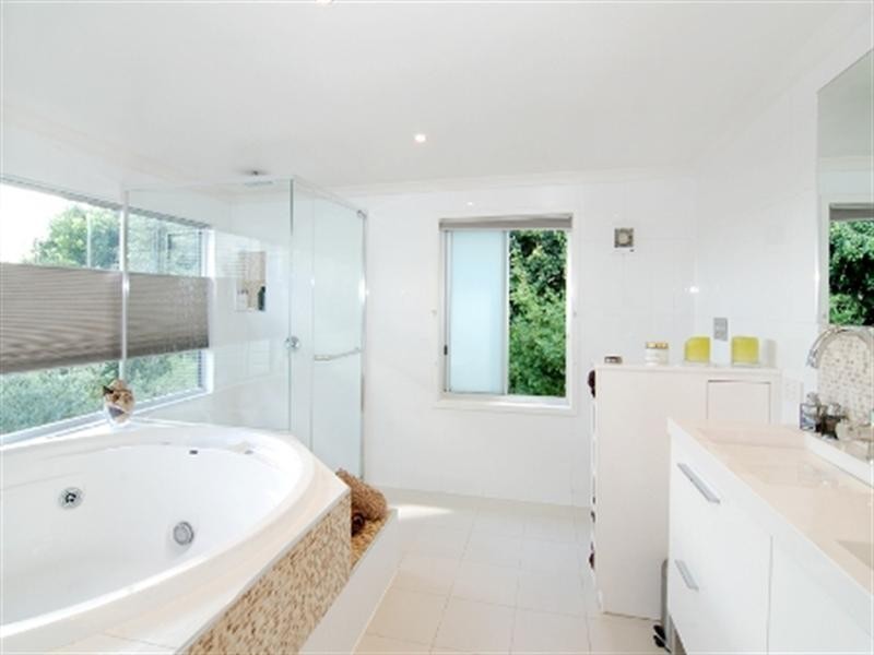 5 Quarry Street, Hamilton QLD 4007