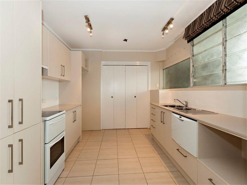 3B/11 Hillside Crescent, Hamilton QLD 4007