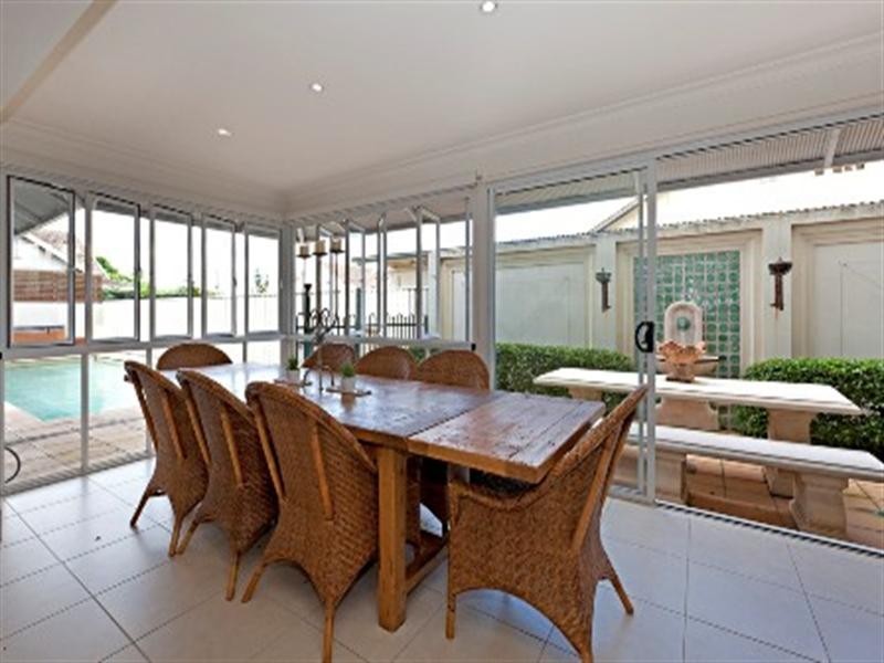 12 Florence Street, Clayfield QLD 4011