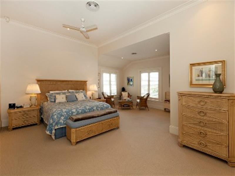 12 Florence Street, Clayfield QLD 4011