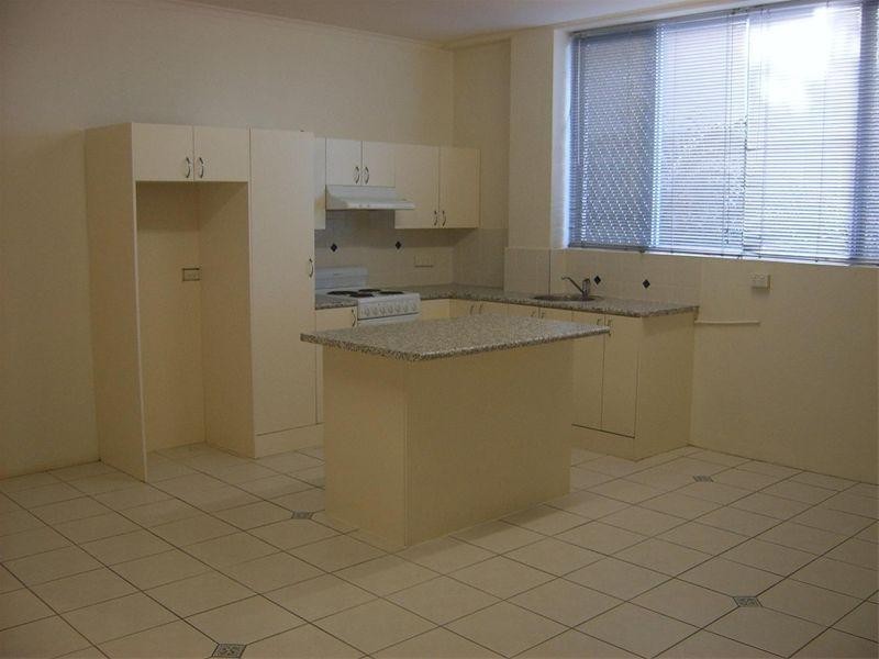 1/110 Kingsford Smith Drive, Hamilton QLD 4007