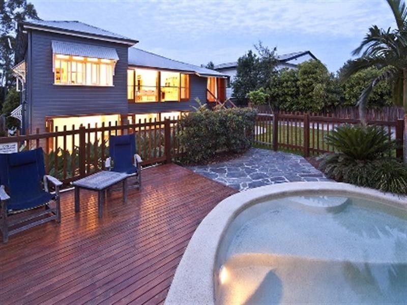 98 Emma Street, Wooloowin QLD 4030