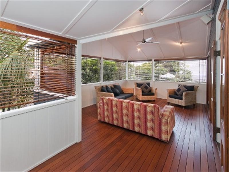 98 Emma Street, Wooloowin QLD 4030