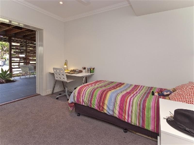 98 Emma Street, Wooloowin QLD 4030