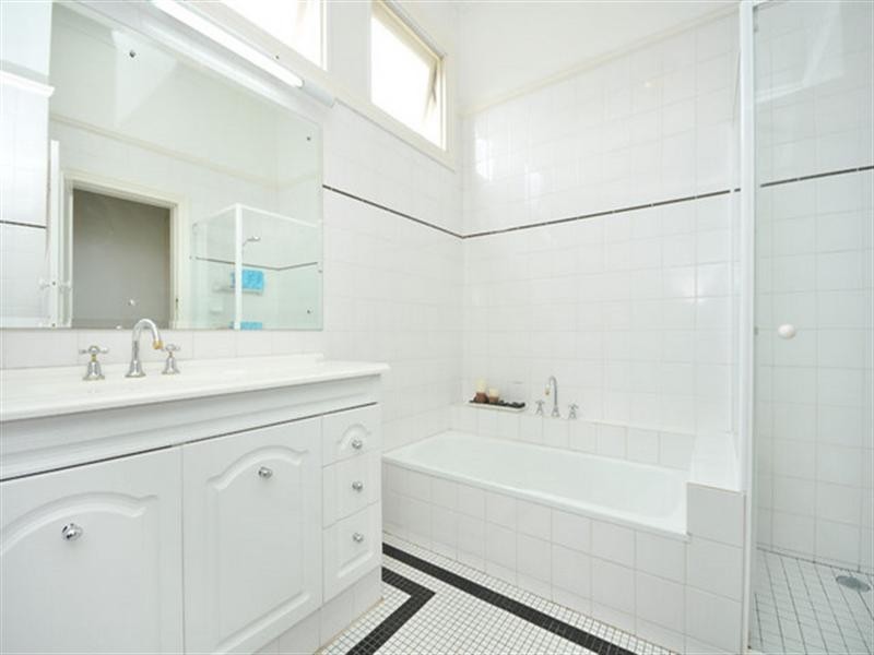 1 Florence Street, Clayfield QLD 4011