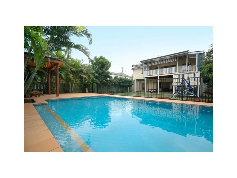 6 Alexandra Road, Ascot QLD 4007