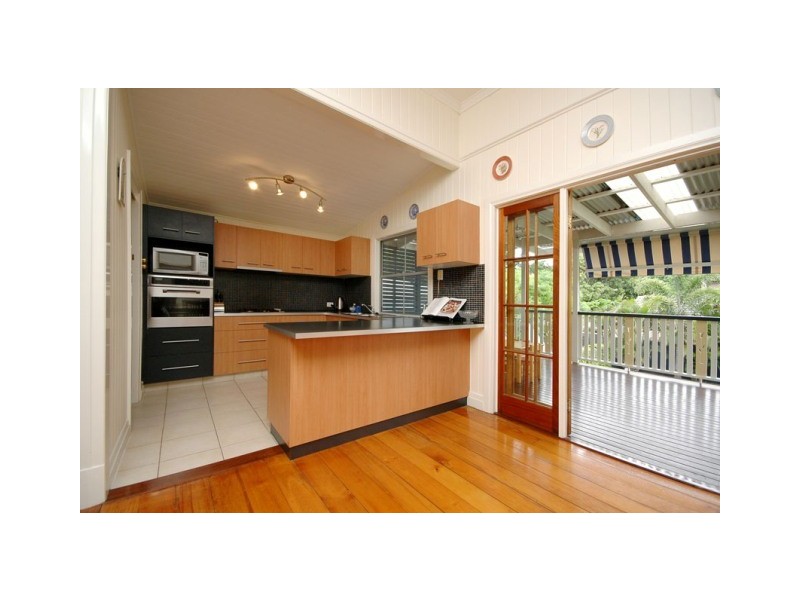 6 Alexandra Road, Ascot QLD 4007